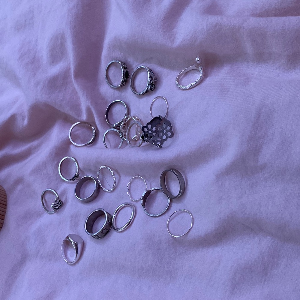 random 21 piece silvery brandy melville rings